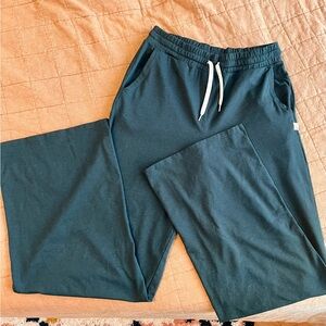 Vuori Halo Essential Wide Leg Pant in Aspen Heather